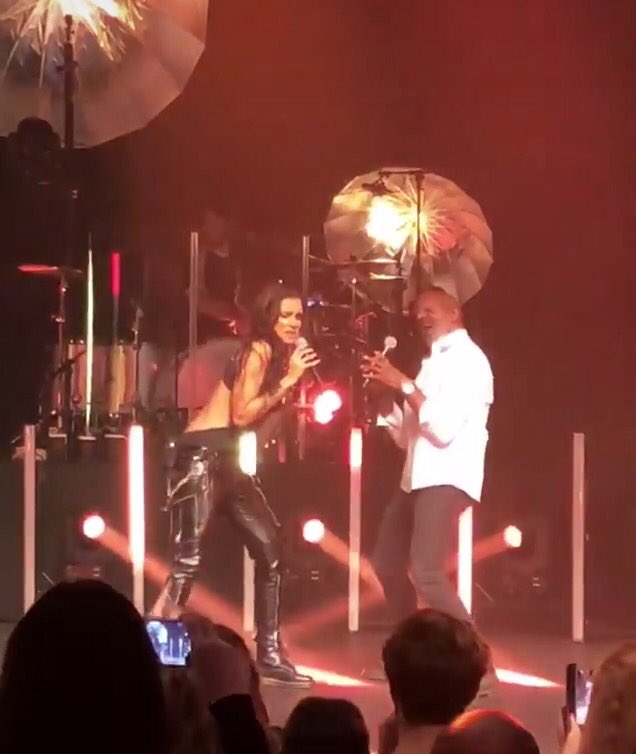 GautierWill's tweet photo. @shymofficiel merci ce Super show en toute intimité, je t'aime 💕😘❤️ #Shym #foliesbergere #shimisoldiers #théâtredesfoliesbergere #entouteintimite https://t.co/NawZahA3V3