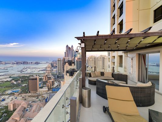 Vuepeer's tweet image. Fabulous penthouses you can rent on vacation
usatoday.com/story/travel/d…
One of the best parts of a vacation rental is trying out a new life in a new place, even if only temporarily. Better still, you can audition a life far more fabulous than your own.