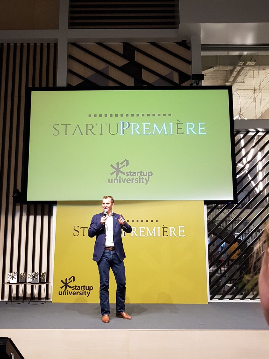 "Nuestro abogado está contento porque le pagamos en acciones" (hay que apostar por las startups que están empezando ;) <a href="/Maini01/">Meinrad Spenger</a> CEO MasMovil