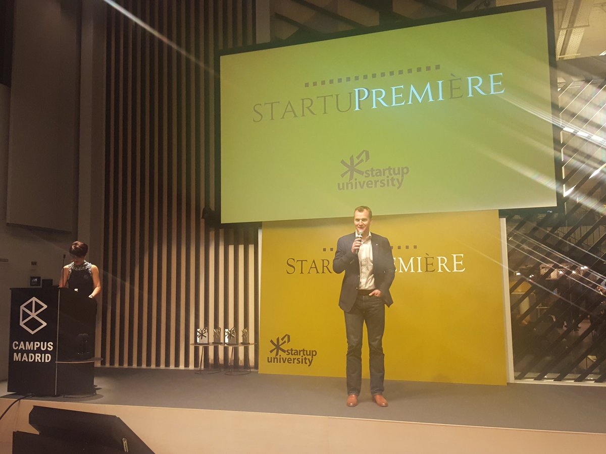 Muy contentos de estar en la primera edición del #StartUpPremiere en <a href="/CampusMadrid/">CampusMAD</a> con la elegante @Hedifu! Empezamos con el inspirador ejemplo de <a href="/Maini01/">Meinrad Spenger</a>