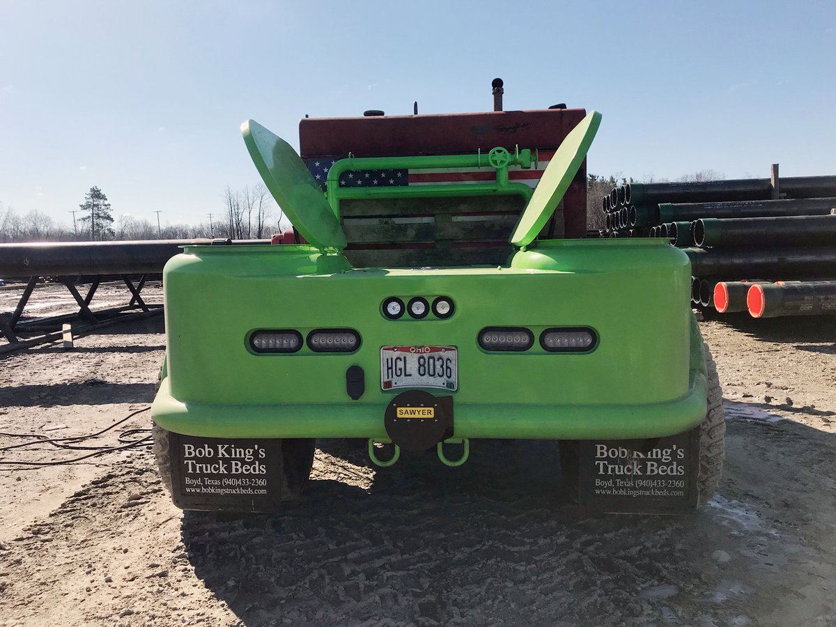 Nice rig with a Sawyer pancake helmet hitch – Josh Etzwiler in OH. #SMCambassador #rigtruck #rigwelder