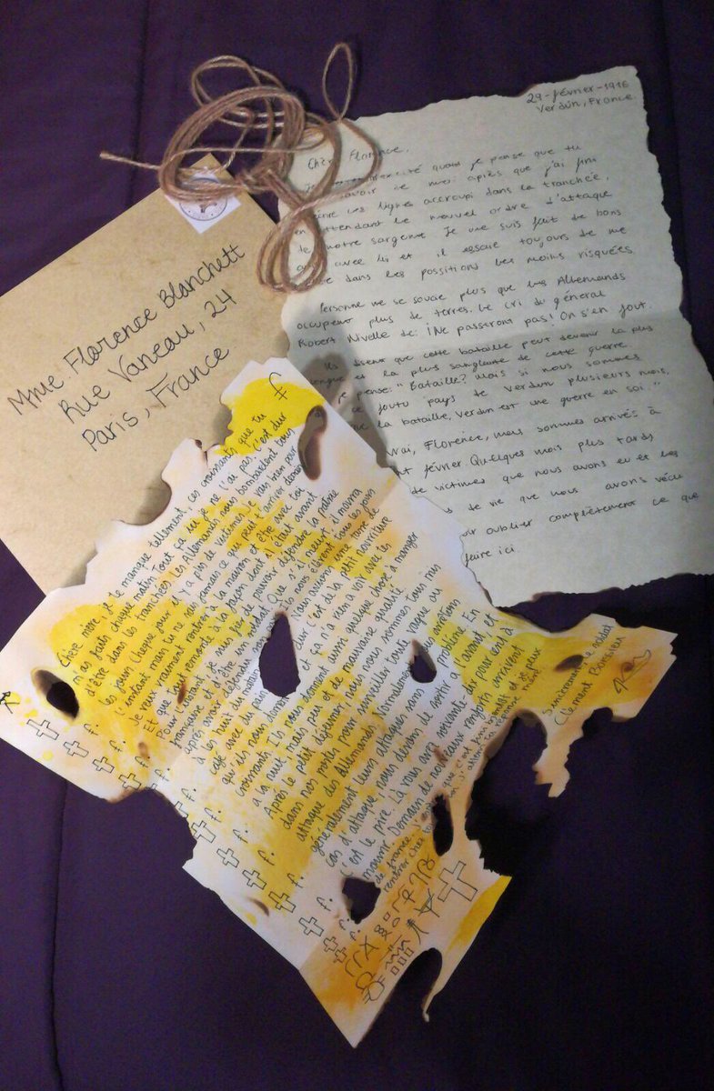 divinas_divas's tweet photo. Súper contentas de tener las cartas, las guardamos con mucho cariño❤️ #REAlaguerraquecambioelmundo https://t.co/AgX25OWDnp