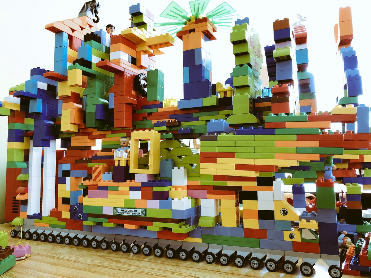 dougfrankish's tweet photo. A lot of Legos and a lot of wheels on this machine! @OpenMindZone #ASFMLearns @LEGO_Group #EdTech #Lego @ASFMELEM https://t.co/DUmpObFpP0