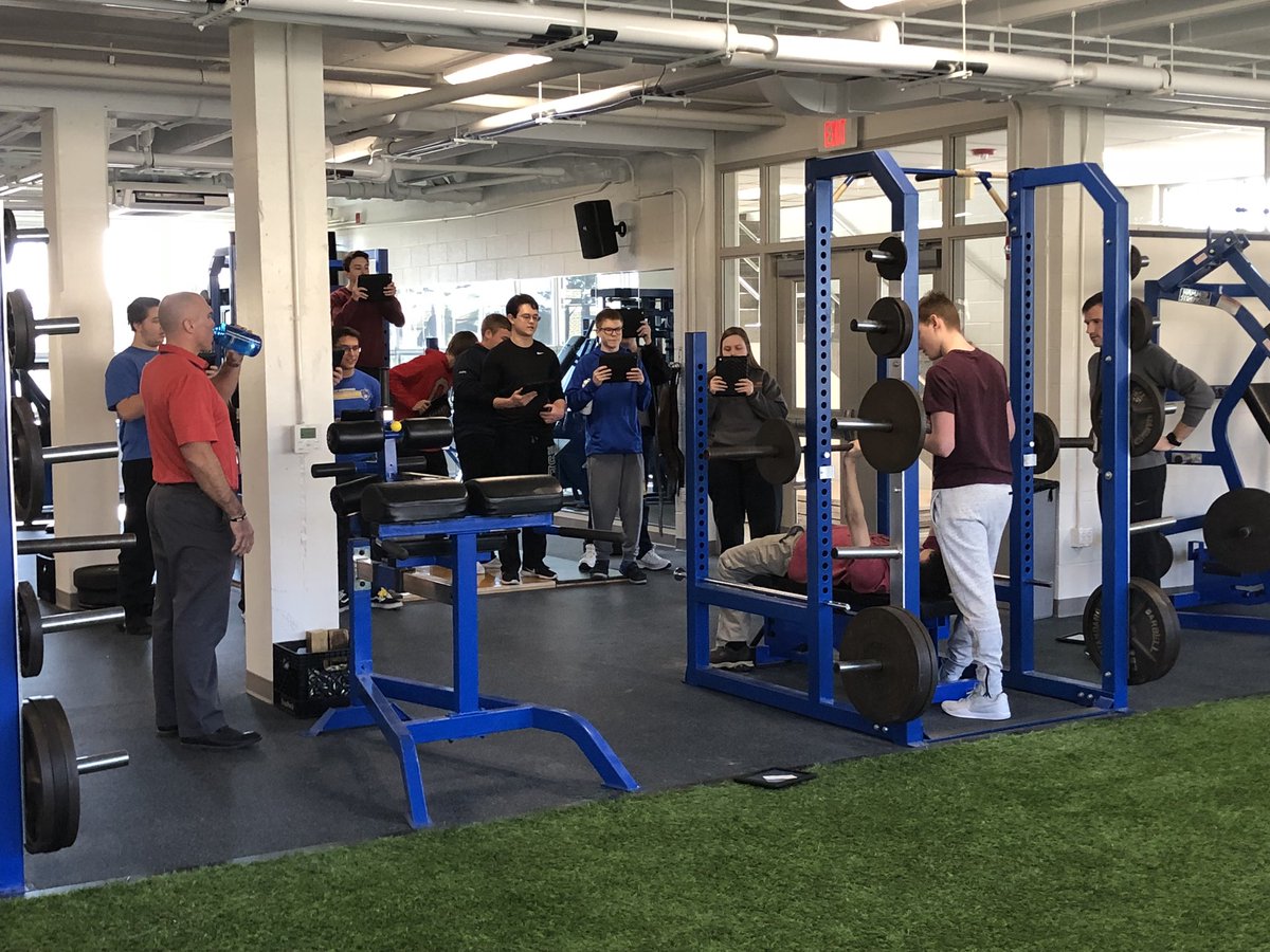 MrsKMoses's tweet photo. Helping out @jkohringNHS with his physics class! #PowerandForce #HittingThoseWeights #PodFLife is that @ErikJohnsonNHS ?! #NHSRangers #OneRangerNation https://t.co/pZYtzy5z6J
