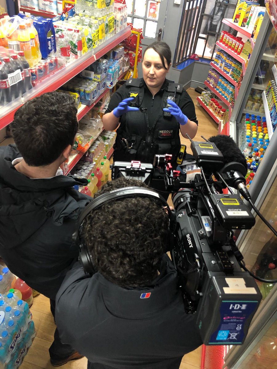 elingreen94's tweet photo. Great day at the office! Trading Standard warrants and film crew from S4C #IllegalTobacco #Cymraeg @BWYK9 @S4C @DPPNewtown https://t.co/49iUSTPE5K