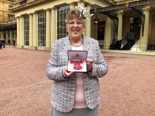 CancerFocusNI's tweet photo. A MASSIVE congratulations to our very own Liz Atkinson, Head of Care Services, who received her MBE from Prince William at Buckingham Palace this afternoon!
Well done Liz, we are all so proud of you.
Liz Atkinson MBE!👏 https://t.co/lTp1NX9IVu