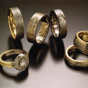 New_Approach's tweet image. MOKUME Class with Chris Ploof - APRIL 19-21, 2018
Experienced jewelers with a solid understanding of traditional metals are invited to this incredible new class, offered by Chris Ploof, at New Approach School for Jewelers. Owner of Chris Ploof Design