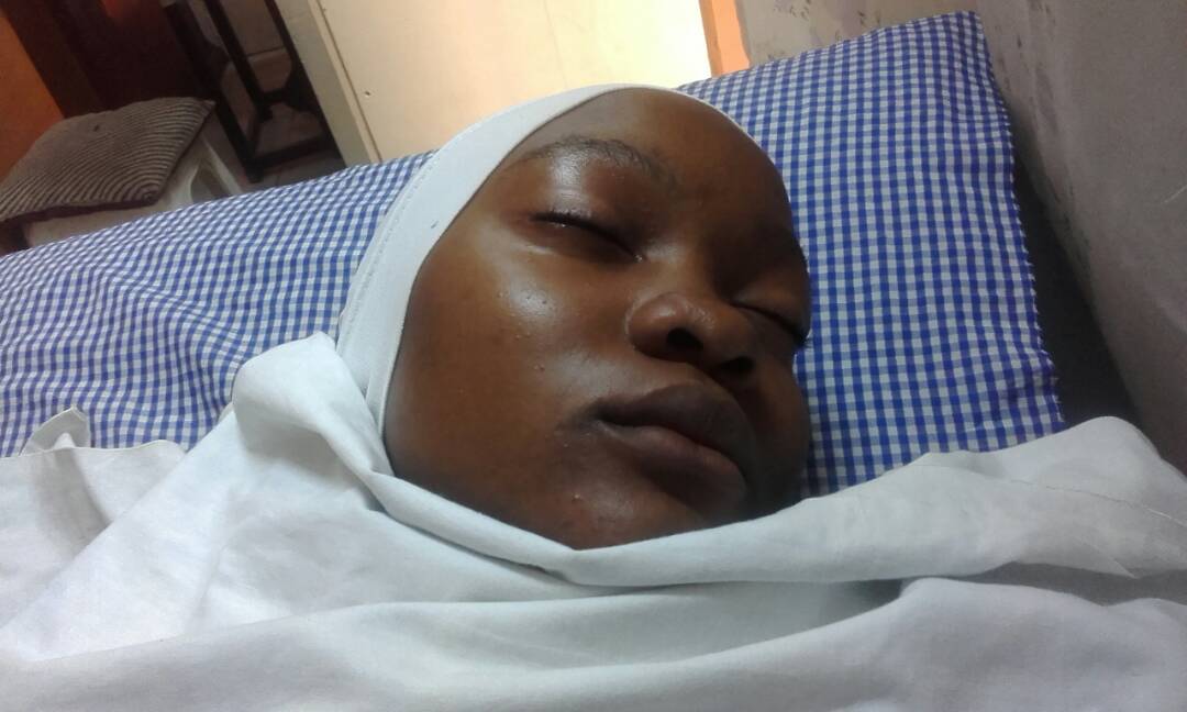 asumanmk's tweet photo. There is a girl from Kisaasi Muslim by the names of Kayizzi Jawuharah fainted at Kampala road and now being treated at King fahad Plaza clinic.Whoever knows her parents please inform them and 🙏🏼retweet this information to other people thanks https://t.co/vz265jiZ6U