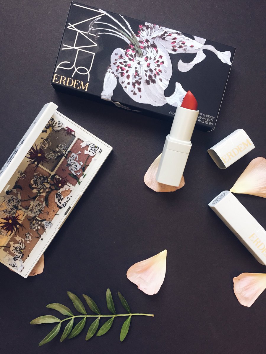 janegill_pr's tweet photo. Look what arrived at our office today! Beyond excited to try the new NARS x Erdem collection 👄🌸 #narsissist #strangeflower https://t.co/KFYvhkxKUV