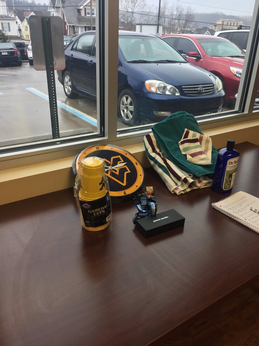 HarlessCenter's tweet image. Bingo tonight! Here are some of our prizes. It starts at 6 and we will have free food