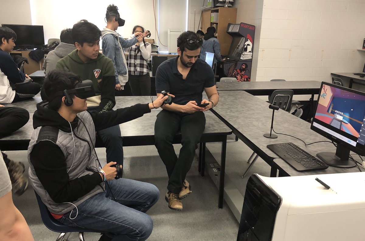 SislerFilm's tweet photo. @sisleridm students are acting and and editing a scene in VR with @ianbawa from @WpgMediaCentre and @campfireunion in an all-day workshop. How cool is that? #MadeinFlipside https://t.co/EJ7FCkAvbE