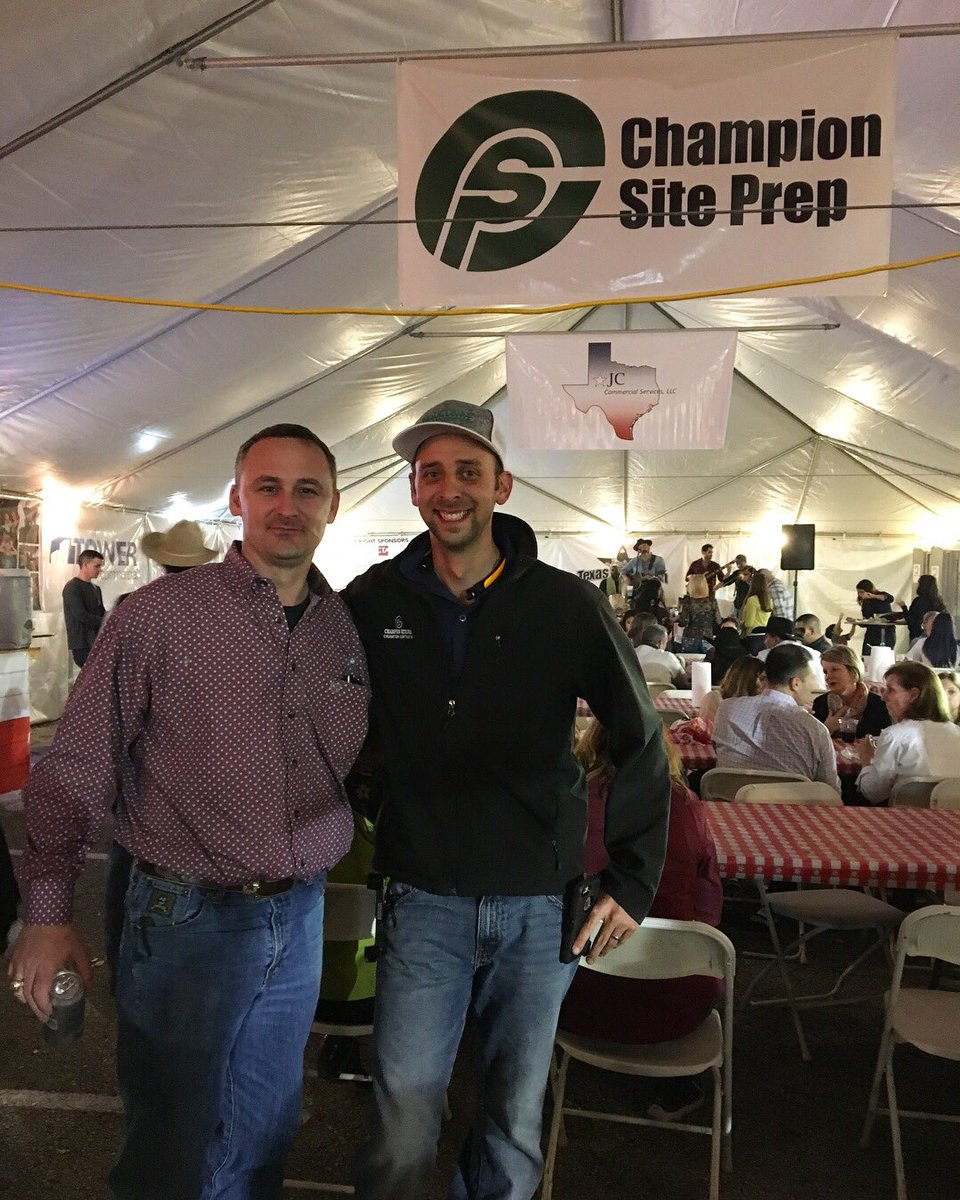 ChampSitePrep's tweet photo. We had such a fun time at the Texas Smoke Em BBQ completion this weekend! We were a proud sponsor and enjoyed great food, carnival rides, and time spent with friends and family. Proceeds from the sponsorships are contributed towards the Travis County Rodeo Scholarship Program. https://t.co/g3oNbXDdSM