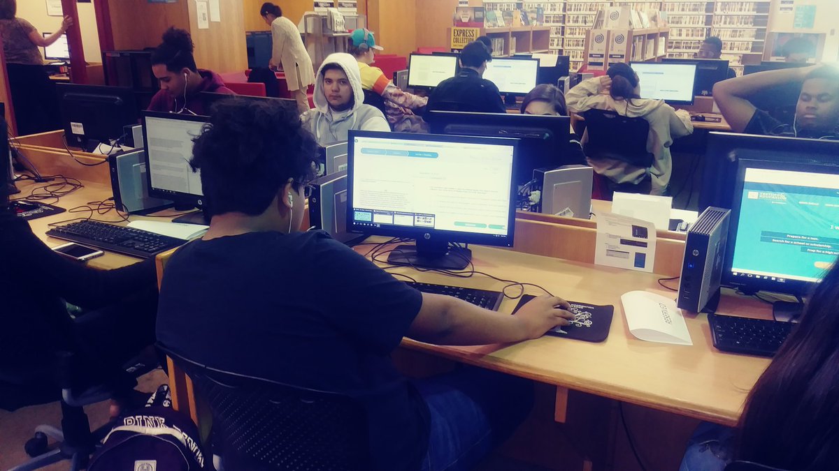 myTRLib's tweet photo. Mr. Cavazos' extended period E2 class used TERC for STAAR practice today. #Neisditech #neisdlibraries @WeAreTRHS https://t.co/OhLlrp3fwG