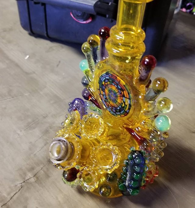 ElevatedRental's tweet photo. That 🔥 glass with the underwater & coral 💨💣
°
°
#Elevated #ElevatedRental #Dailydabs #DailyDank #RentARig #Ganja #RentABong #DailyDank #RentAVape #Lifted #TopShelfLife #OneLove #ElevatedLifestyle #DailyDabs #ConsumptionEvents #CODabs #ColoradoSocialU… https://t.co/SoMOZJuDNI https://t.co/RSh4ho6ht5