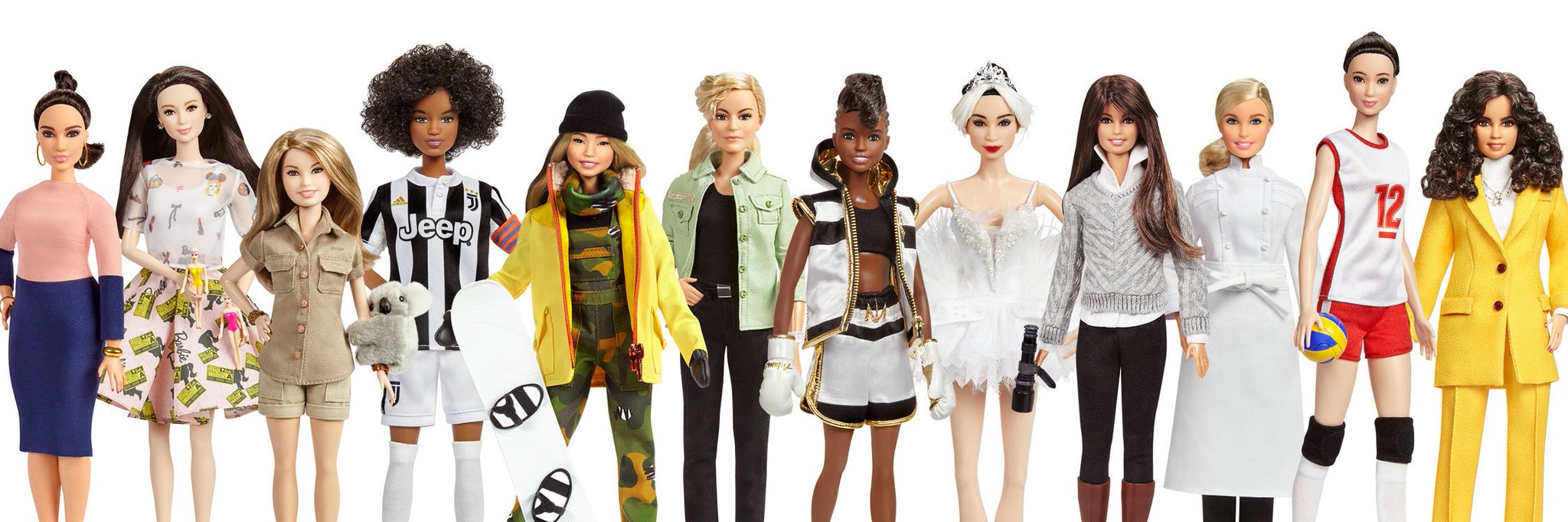 17 boneka Barbie