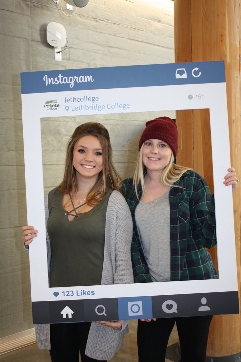 LethCollege's tweet photo. Lots of smiles on campus today π π€ͺ
#GetFramed https://t.co/VYtKtS6vQY