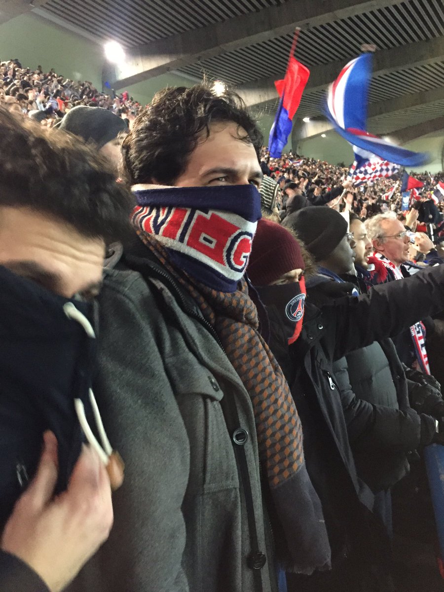 JMCFUnited's tweet photo. [INFO JMCF U] En signe d'amitié avec le PSG, une délégation d'une cinquantaine de Jean-Michel Devils se trouve au Parc des Princes ce soir pour apporter leur savoir-faire et aider à créer une ambiance exceptionnelle https://t.co/6wopH6JveU
