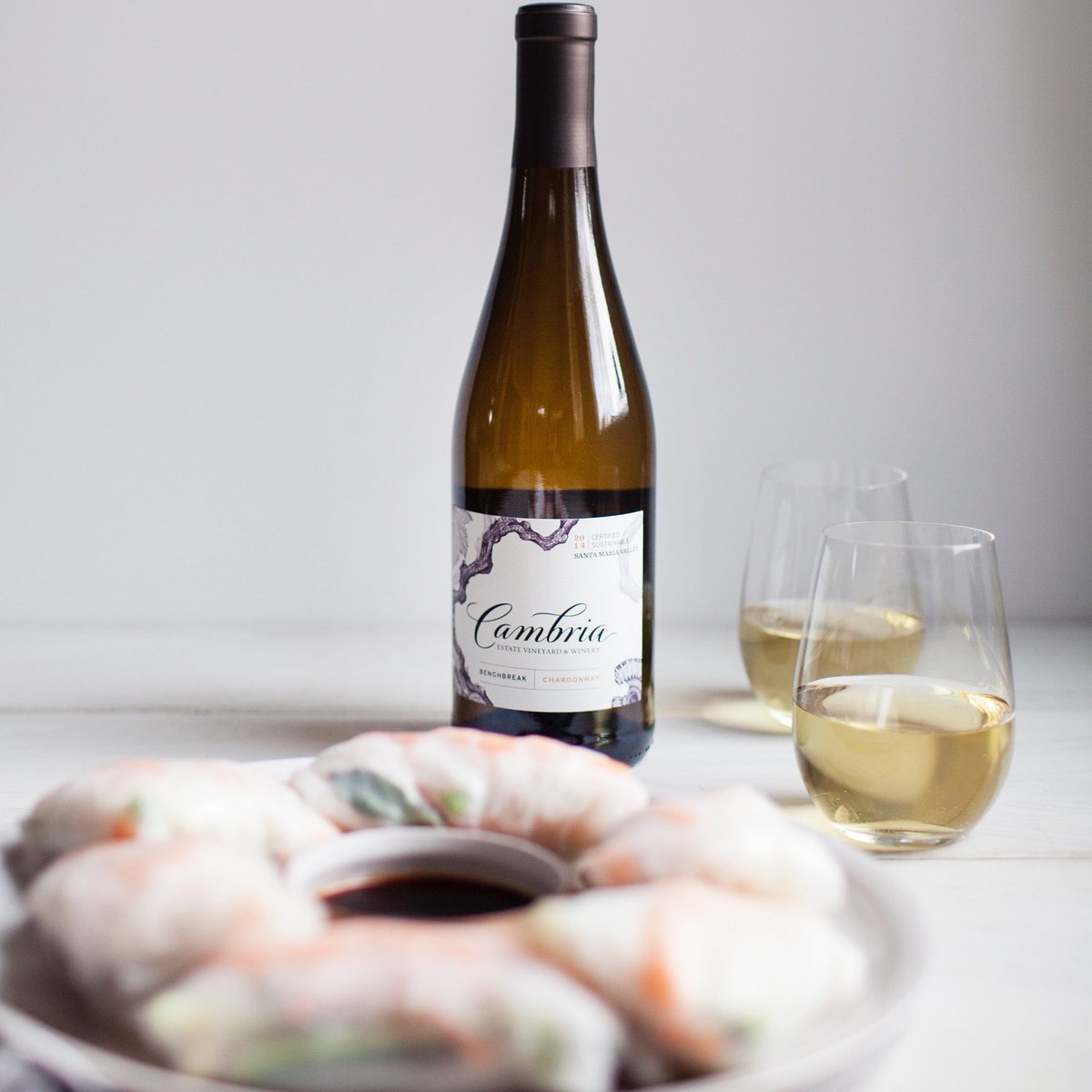 winechateau's tweet photo. This Chardonnay is the perfect spring roll pairing! #cambria #chardonnay #benchbreak #redblend #whitewine #wine #winelover #winelovers #wineanddine #wineandspirits #winechateau https://t.co/FiKhpEsdVZ