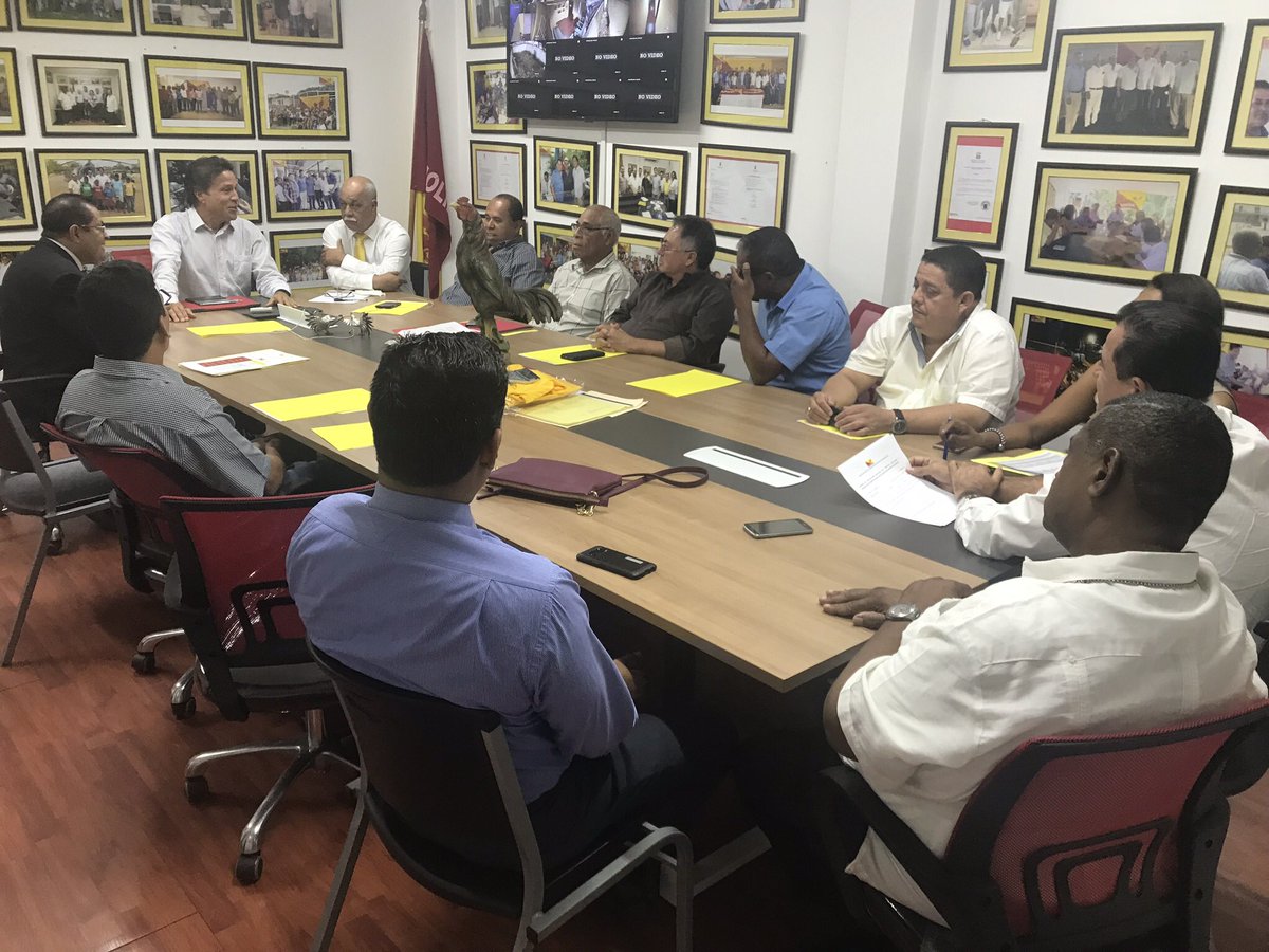 AlemanPancho's tweet photo. Cumpliendo nuestra promesa d fortalecer al @MolirenaInfo nos reunimos constantemente con nuestros dirigentes organizándonos para el #2019  #SiPanchoLoDice #PanchoLoCumple https://t.co/lhMSTyKWeO