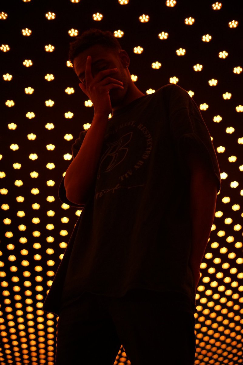 A20H's tweet photo. Las Vegas' Own @SHILOWKEY Bursts Onto The Scene With New Visuals For, "No Mercy." -- https://t.co/F49r9dccdQ

Via @RESPECTMAG https://t.co/gj7GbyLlmD