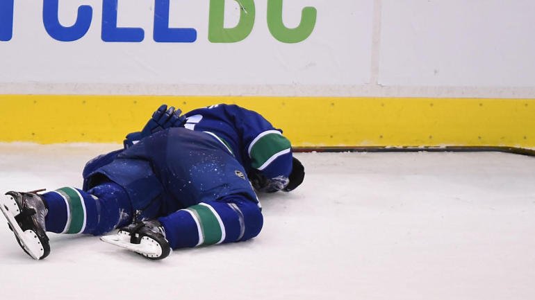 NHLCanucksFans's tweet photo. Canucks' Brock Boeser hospitalized with back injury after awkward fall into boards https://t.co/ngAyqUCawR #Canucks https://t.co/8bL0dmPsPB