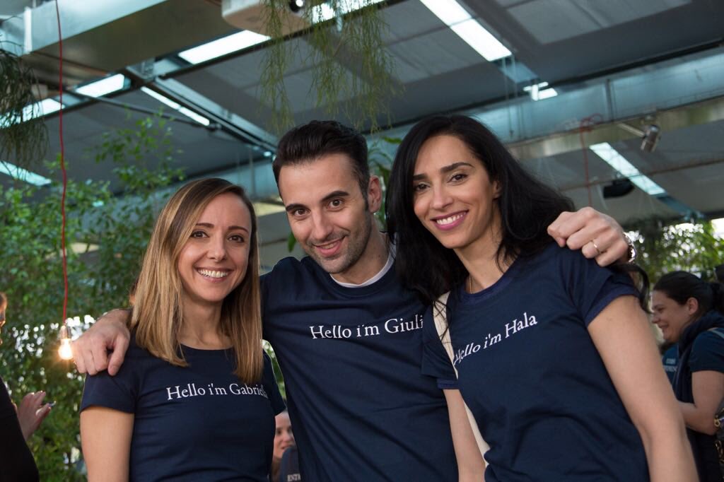 LVMH's tweet photo. 12 of the 60 projects submitted have been selected by the participants and will be develop during this #DARELVMH. It’s now time for another pitch session to convince others to join one of the 12 teams!
#EllesVMH #LVMHtalents https://t.co/Y2asGvcNf2
