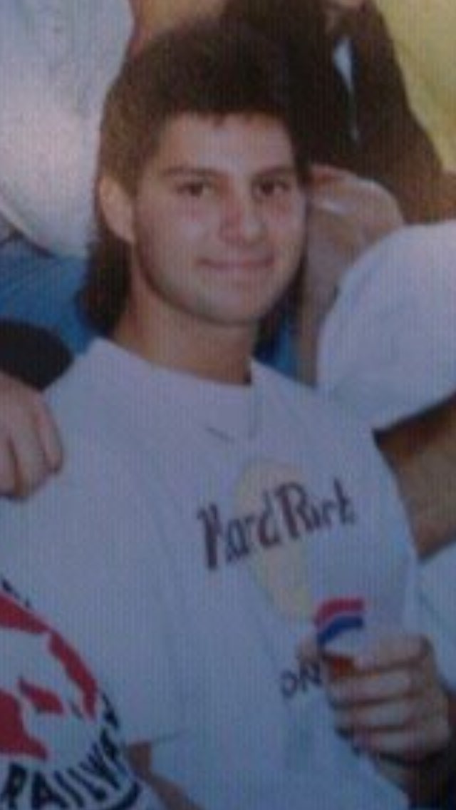 johnnybrewmance's tweet photo. Flashback, the beer was a legal purchase....but this haircut was illegal as fuck. https://t.co/0t2qhXCt35