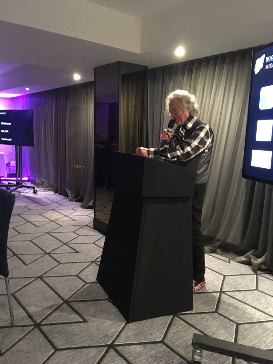 rts_mids's tweet photo. And we’re off! Noddy Holder opens the Big Telly Quiz Night! May the best team win🤞#rts #bigtellyquiznight https://t.co/N03zTAwM00
