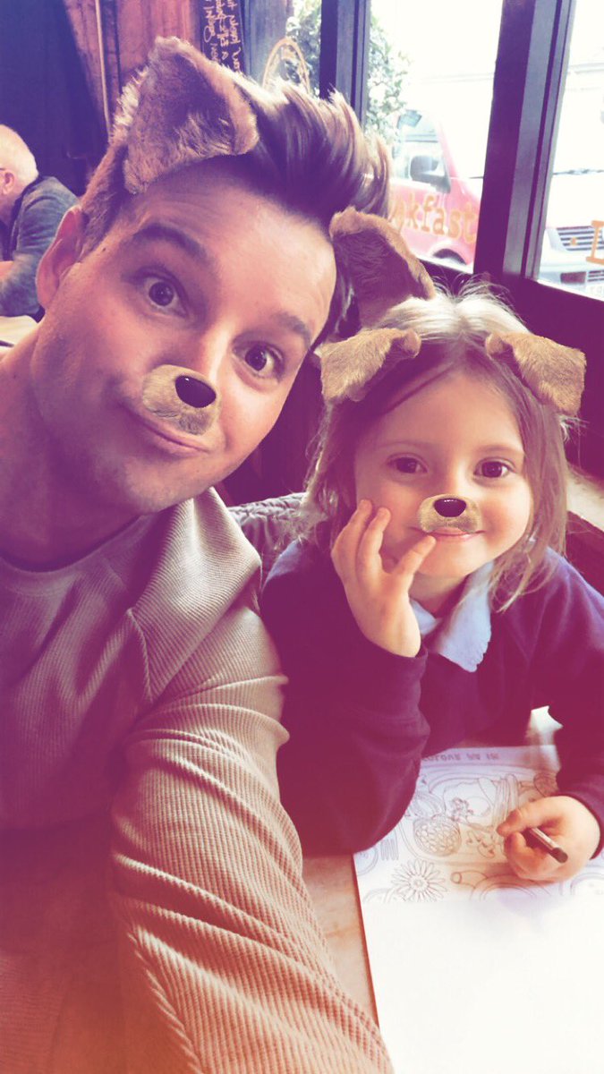 Niece and Uncle 👨‍👧 day of fun! @BillsRestaurant she’s loving an insta filter 🤣 #