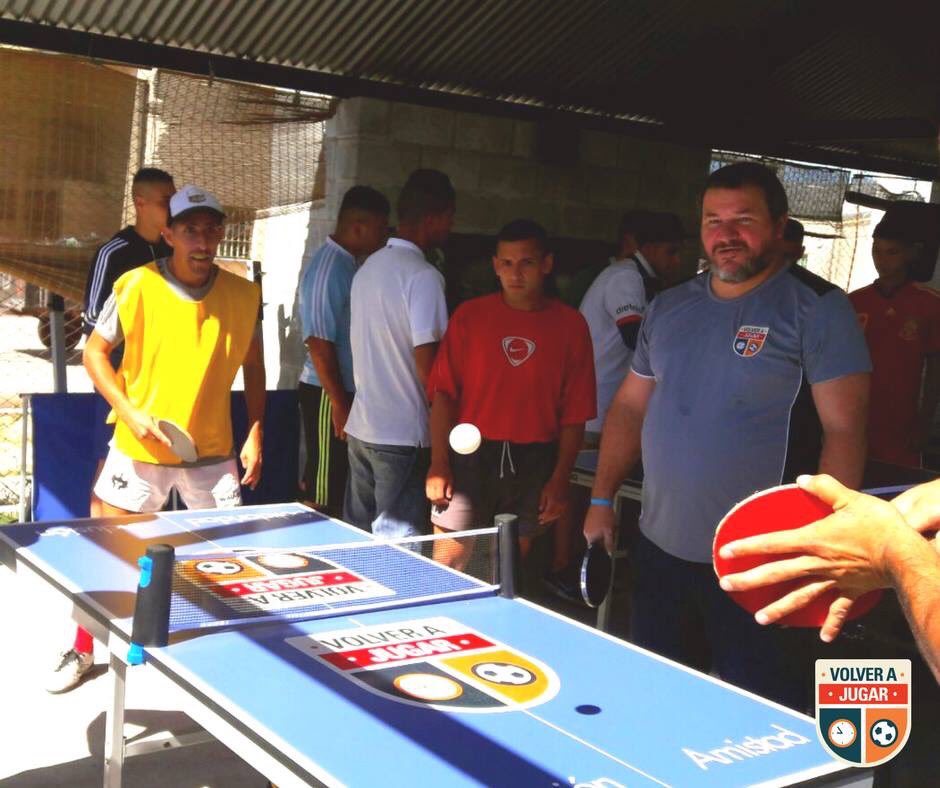 volverajugarorg's tweet photo. La historia las escriben los valientes, los que a pesar del miedo avanzan. Los que trabajan en equipo, los que entienden que equivocarse y fracasar es parte fundamental del proceso de crecer, al igual que pedir perdón. GRACIAS ALE GÓMEZ DÓNDE QUIERAS QUE ESTES https://t.co/SidYMHGszc