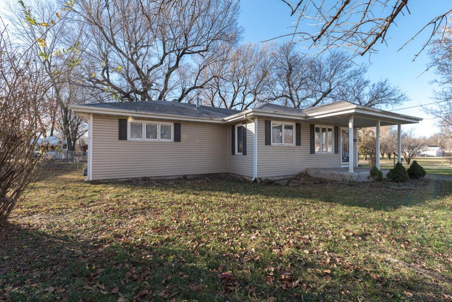 RealtyChoiceLLC's tweet photo. Price Reduced! 1603 N Golden Ave, Springfield MO - 2 Bed, 2.00 Bath (2 Full Bath), 1,094 square feet MLS:#60095992 $48,000
More info at https://t.co/IYdr3rgMTu #RealEstate #SpringfieldRealEstate #SpringfieldHomesForSale #SpringfieldMO https://t.co/Cj7x4qP04S