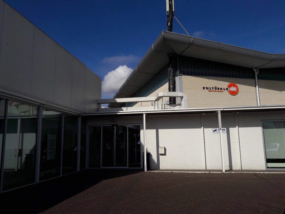 Maandag tot en met vrijdag geopend van 09.00 - 23.00 uur. Kom je  gezellig langs voor een activiteit en/of een kopje koffie/thee? <a href="/Denieuwhof/">De Nieuwhof</a>