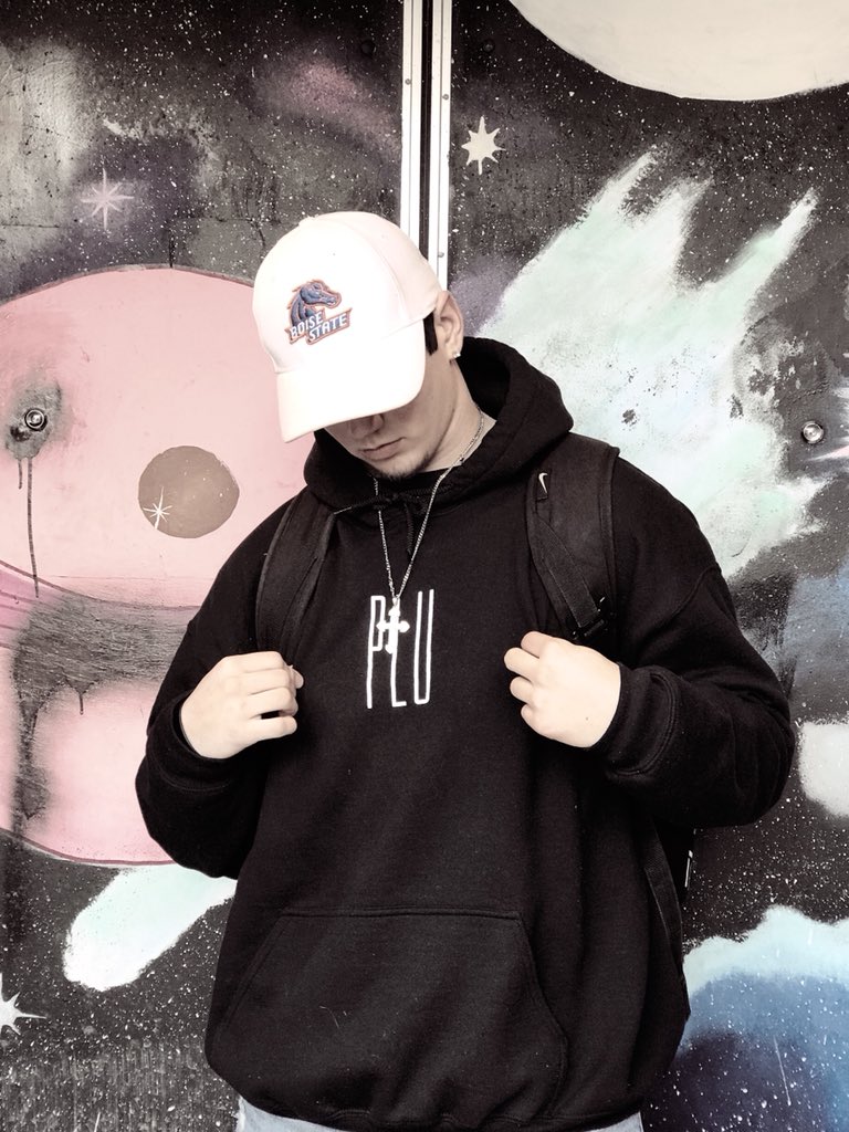 PLUapparel's tweet image. From The Beach To The Streets #PeaceLoveUnity