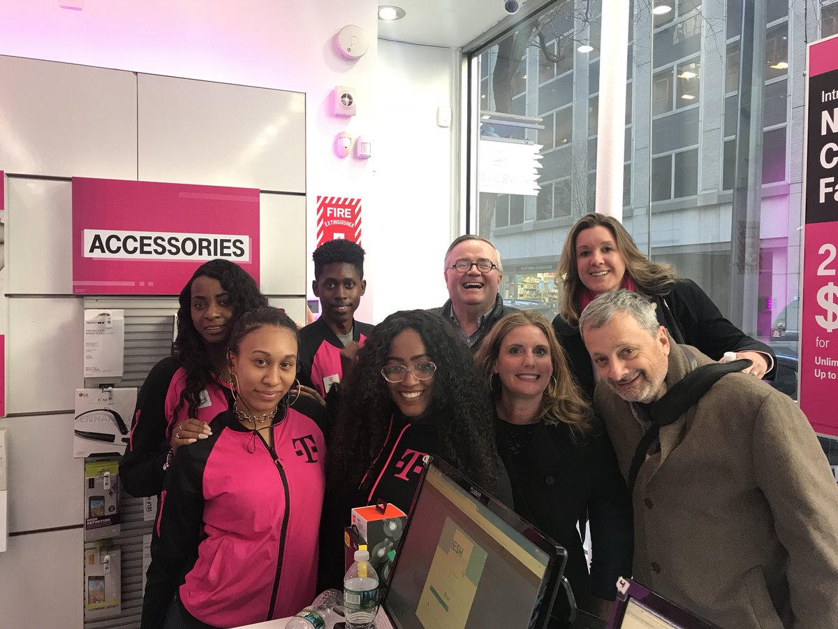 Assurant/Apple bringing you PDP with ACS <a href="/zainasalma11/">Rheam</a> <a href="/WirelessVision/">Wireless Vision</a> <a href="/jamie_woodruff9/">Jamie Woodruff</a> #stayhungrylovethehustle #passionforthepeople