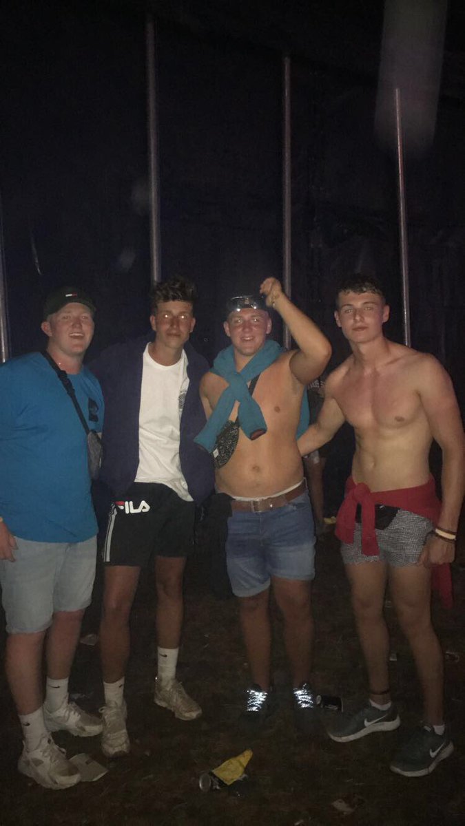 jay_desmond27's tweet photo. @jackwatkins77 happy birthday wok, see you soon fella xx https://t.co/RHKAIz7K2B