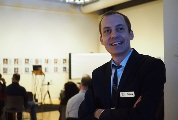 stationgallery's tweet photo. Join Curator Olex at the @whitbylibrary this Thursday, March 8 at 7pm for his Art Talk: Not-so-Starving Artists, an encore presentation! #curatortalks #sgarts #whitbyevents #whitbylibrary #artisforeveryone #stationgallery https://t.co/TtmLafK0O1