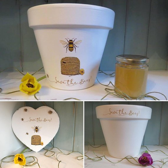 ForKeepsBridal's tweet photo. Newly listed. Bee inspired gifts #savethebees https://t.co/XLV1kR1Es9 #handmade #handcrafted #handpainted  #decoupage #gifts #giftideas #bees #love #homedecor #beekeeping #beekeeper https://t.co/5D98Tjidnv