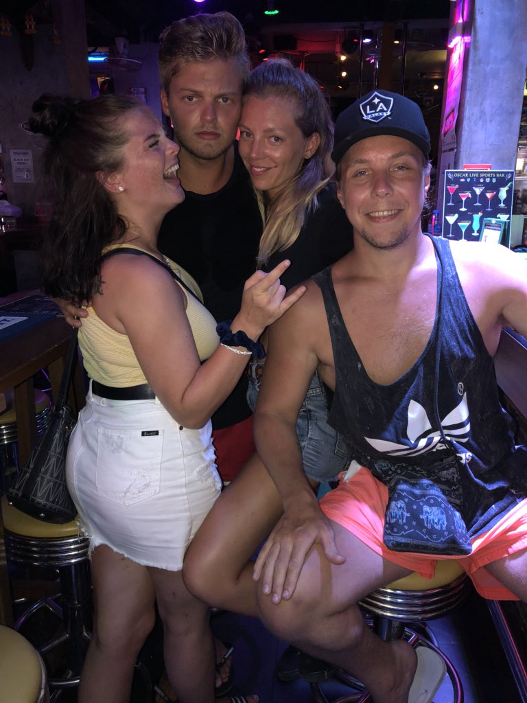 elinmattssonn's tweet photo. Fan vad GOA människor jag träffade från götet. Dem gjorde mina dagar till något bättre!! 🌟 https://t.co/PfMlmSLQxN
