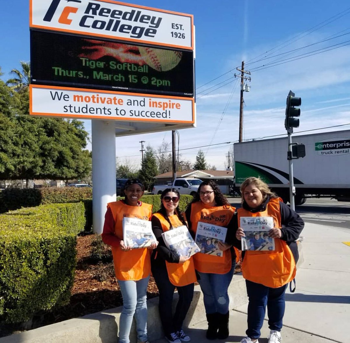 Reedley_ASG's tweet image. #KidsDay at Reedley College. Tigers supporting a wonderful cause. #sccd #KidsDay2018 @ABC30 @KSEE24