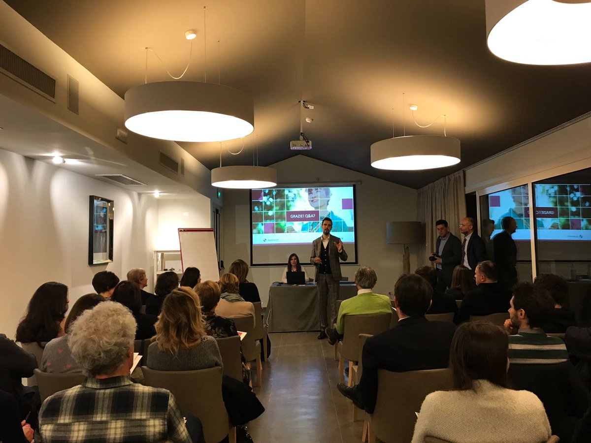 App4Health_A4H's tweet photo. Un modo tutto nuovo di vivere e far vivere la #farmacia, con un #app totalmente personalizzabile per portare la farmacia direttamente in tasca ai clienti @Neosperience @Media4Health @digitalhealthIT #DigitalTransformation #DigitalMarketing #innovazione https://t.co/SjBt9Xa3ZO