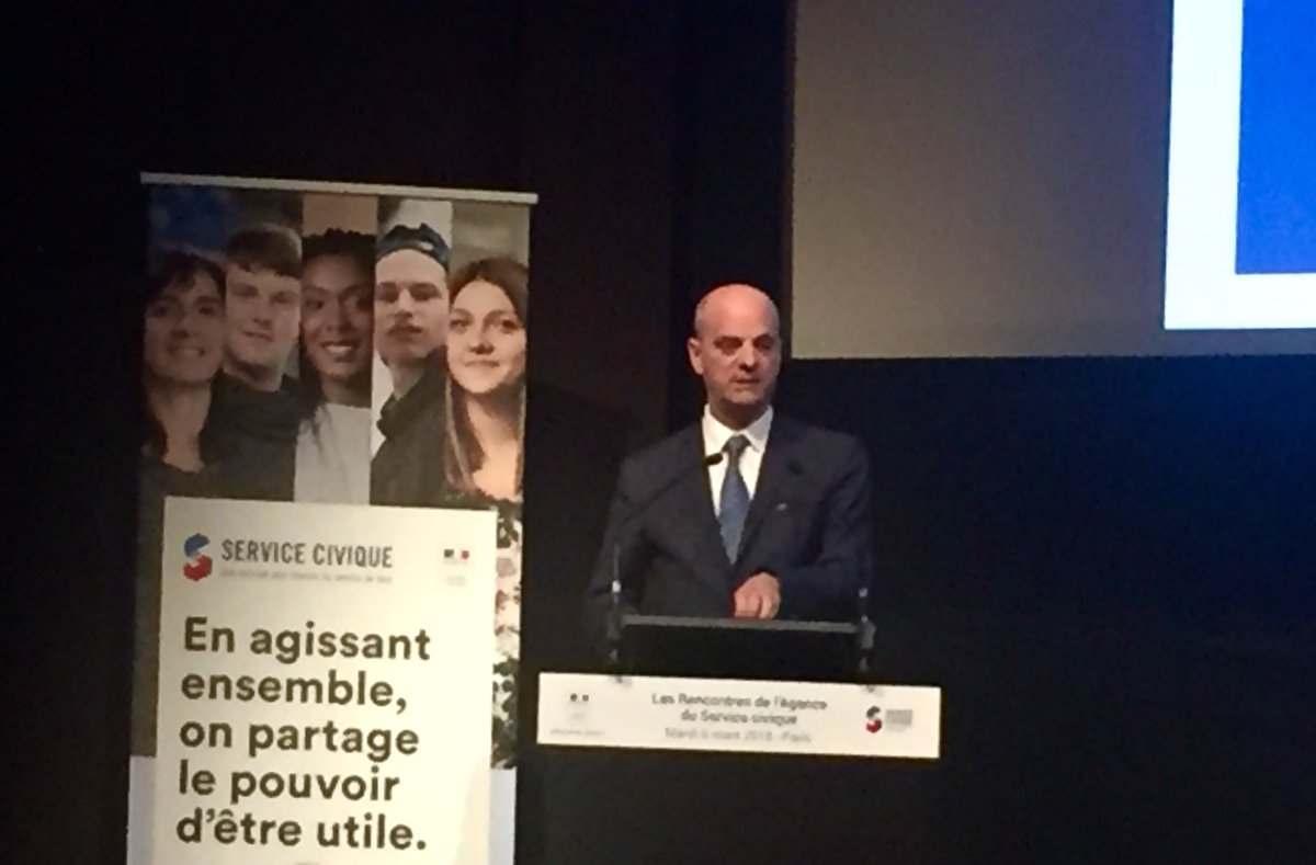 i_engagement's tweet photo. Ce soir l’Institut de l’Engagement participait au lancement de la nouvelle campagne de l’Agence du @ServiceCivique : #LePouvoirDetreUtile
Pour l’occasion, Audrey, de la #PromoIDE2012 était là pour témoigner de son parcours.
#LiveIDE2018
#RencontresServiceCivique https://t.co/MTmMtWAuTQ