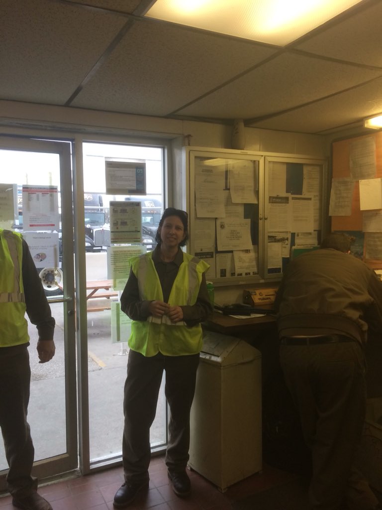 CHSP committee member Jen Woods talking with drivers about Dynamic stretches for feeder drivers.