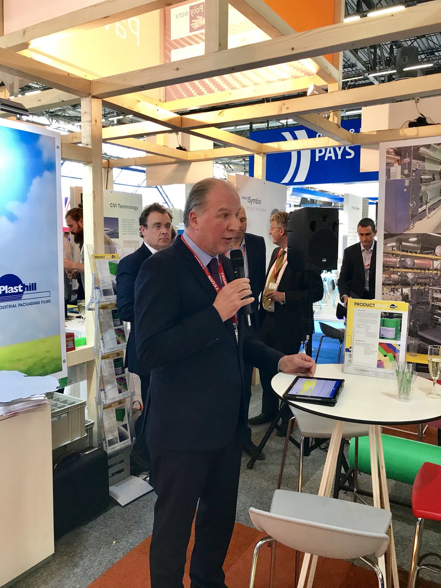 NSchiettekatte's tweet photo. Excellent network event at Holland Pavilion on first day @JECWorld Inspiring speeches by @marcuskremers ,Dirk-Jan Nieuwenhuis @NLenFrance &amp; Jeroen Heijs @MinisterieEZK #JECWorld2018 #Auto #Aero #Marine #Medical #construction #Wind #EEE #Railway #Sports&amp;Leisure #Oil&amp;Gas https://t.co/YjuzWouKkA