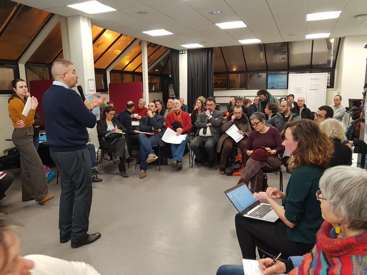 metrauber's tweet photo. Reunion concernant le PLUI aujourd'hui à Aubervilliers avec @PlaineCommune @Meriem_Derkaoui @Anthony_Daguet . Beaucoup de sujets ont été survolés, notamment l'urbanisme, les transports.. Rendez-vous cet automne pour une deuxième réunion qui devrait rentrer plus dans les détails. https://t.co/dERraHl56P