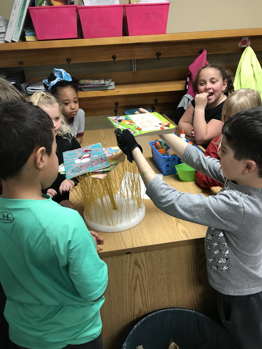 kfredrick1's tweet photo. How many will our design hold? Ours held 7!😊#uvlearn https://t.co/tqphNQwgt6