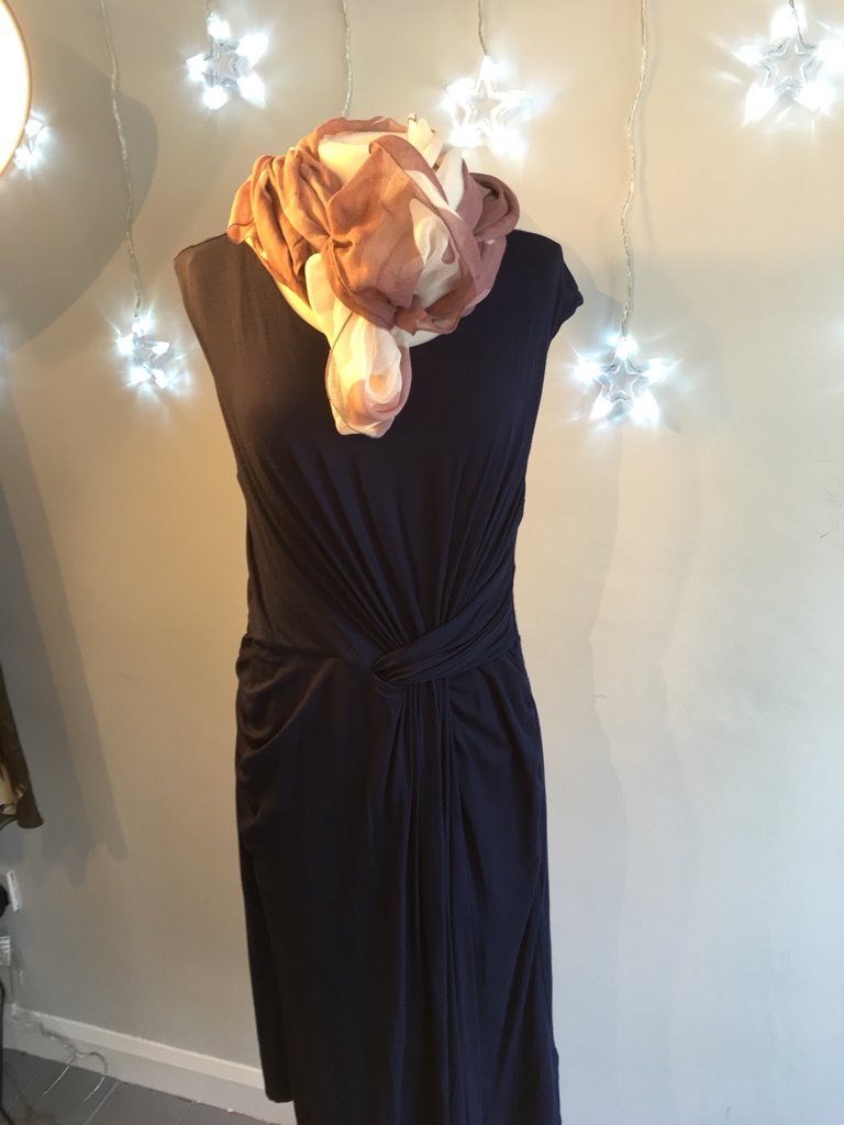 nowitsallabout's tweet image. New in❤️various Zara &amp;amp;Reiss items ❤️Prada sunglasses 🕶❤️Yellow Reiss clutch bag❤️Patrick Cox shoes fabulous ❤️ plus many High Street must haves ❤️ see you there for a Gin and a chat ❤️ #Redhill #preloved #StyleFest