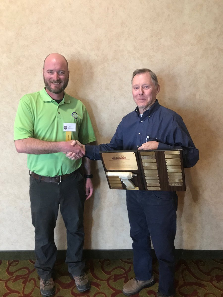 bugsweedstrees's tweet photo. Ralph Bronk, former owner of Mtn High Tree (now SavATree) received the Golden Gun award at Colorado Arborists and Lawn Care Professionals conference. https://t.co/CTV36shorL