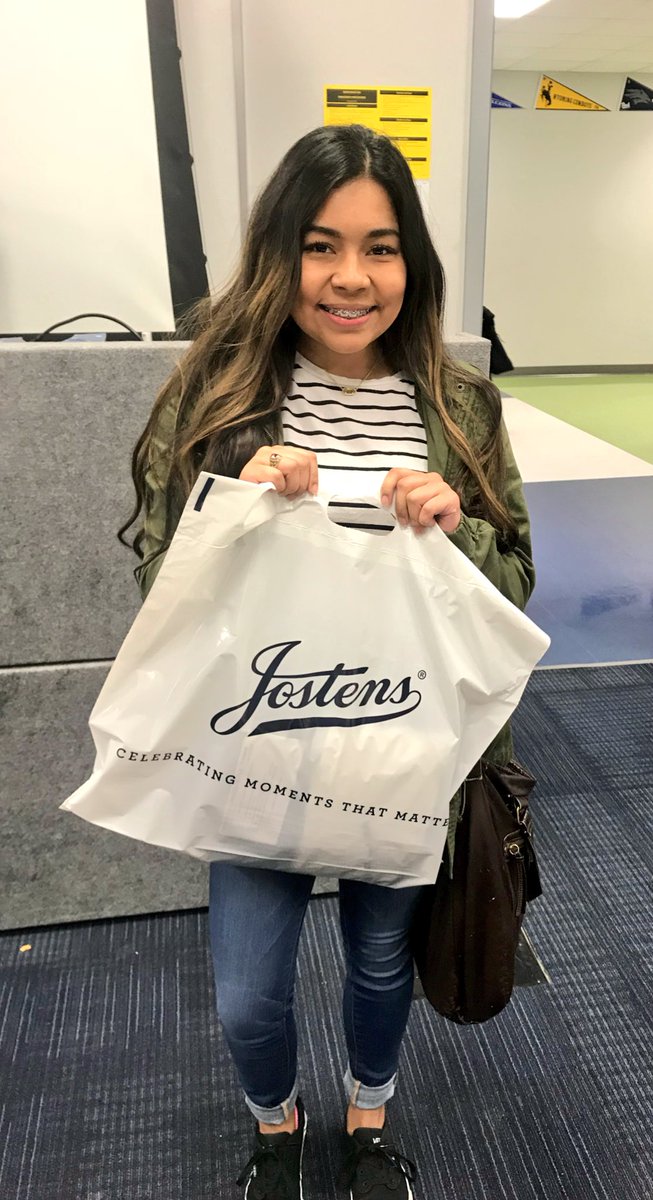 JostensJRay's tweet photo. Awesome day w/ @Eaton2018 delivering #GraduationEssentials BONUS: Got to meet @aryana_nicole21 who was 1st in line #EagerEagle https://t.co/R4pBFzV0i9