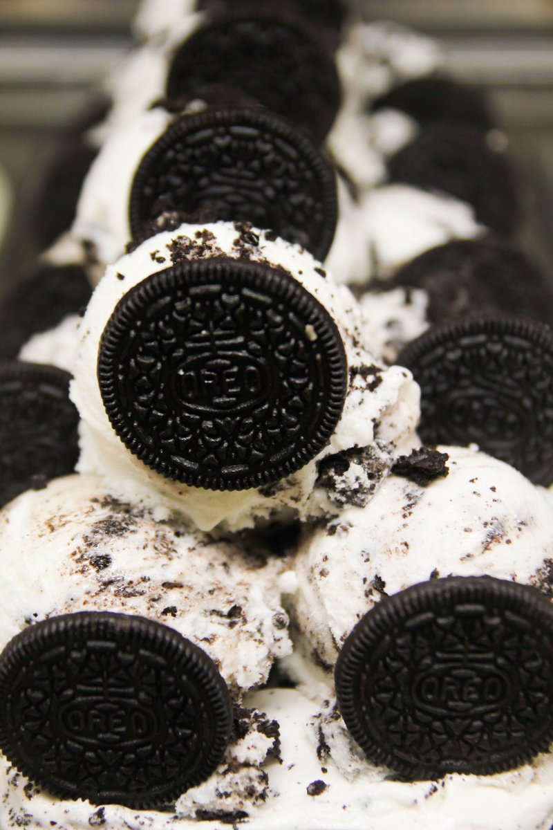 Celebrate National Oreo Day with @Oreo cookies and cream #gelato? Sounds good! #crepedelicious #nationaloreoday #oreo #oreogelato #oreotreats #oreocookies #cookiesandcream