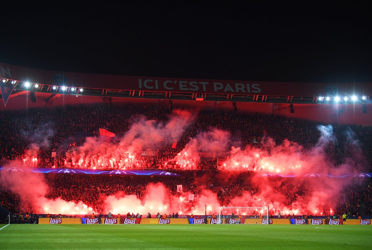 SkyFootball's tweet photo. It's going from bad to worse for PSG as Marco Verratti receives a second bookable offence for dissent. 🔴

Is there any way back for Les Parisiens? 🇫🇷

Follow the action as @PSG_inside host @realmadrid in their @ChampionsLeague last 16 second leg tie: https://t.co/HxlwhZXYlD https://t.co/qpk0xpuTq2